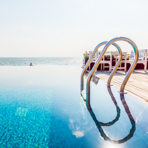 INFINITY POOL